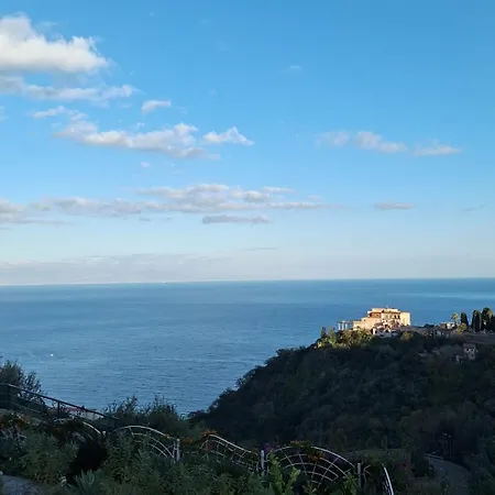 Seaview Holiday home *
